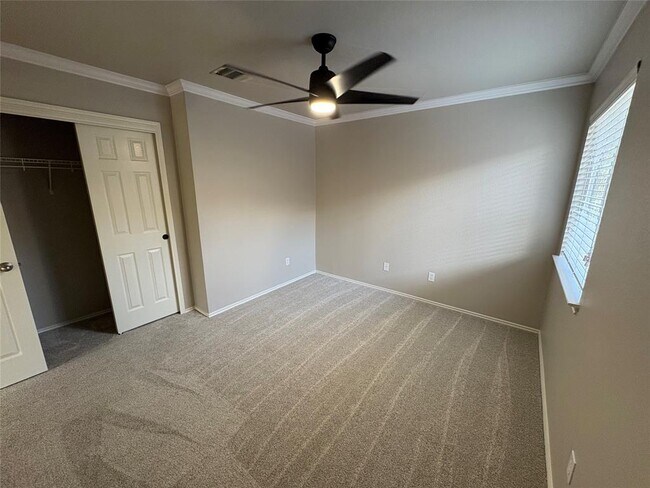 Building Photo - 2109 Rockland Dr