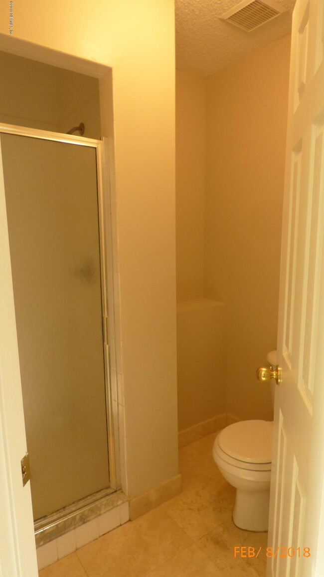 Building Photo - 1685 Aston Hall Ct