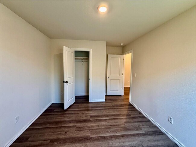 Building Photo - 1317 Chavis St