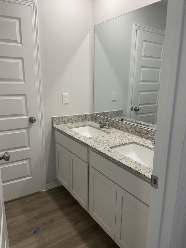 Building Photo - 5810 Fresh View Ct