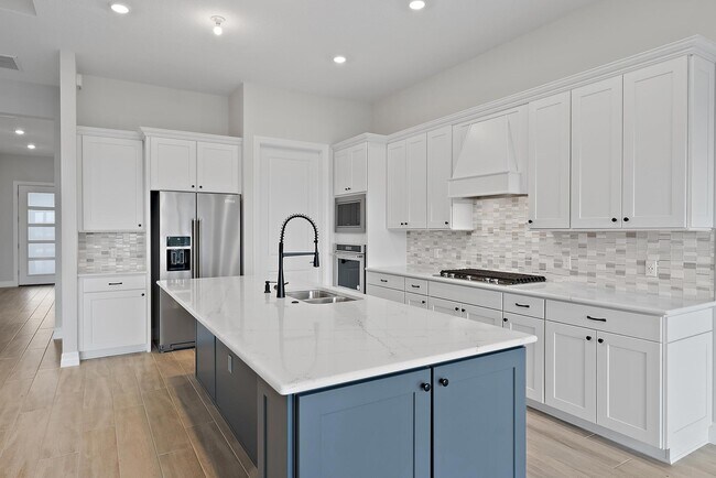 Building Photo - 12421 Banner Ct