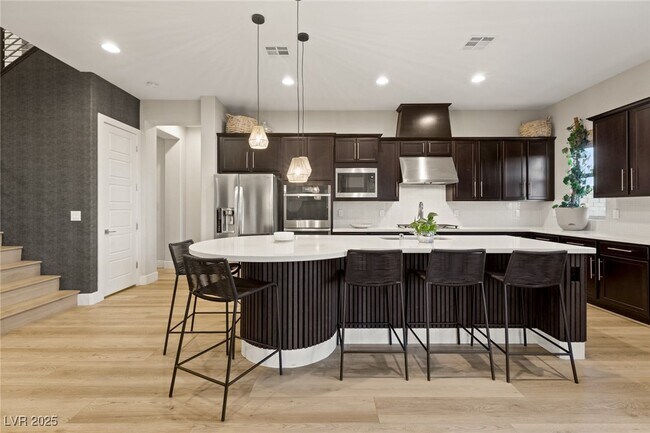 Building Photo - 258 Castellari Dr