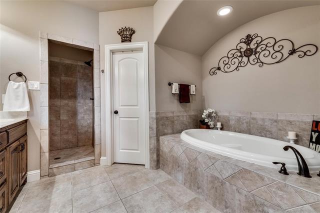 Building Photo - 1316 High Meadow Dr