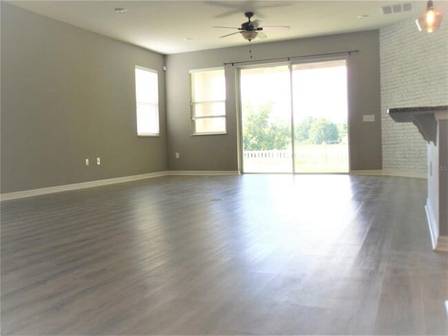 Building Photo - 10638 Laguna Plains Dr