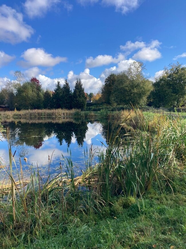 Building Photo - 1822 NE 77th Pl