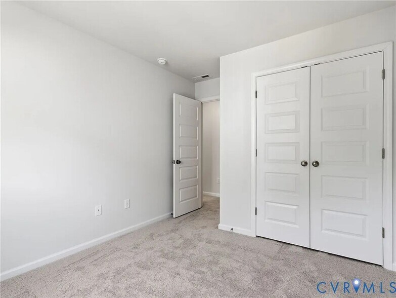 Building Photo - 13813 Riverlight Dr