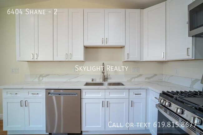 Building Photo - 6404 Shane-2