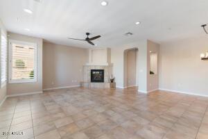 Building Photo - 13450 E Vía Linda