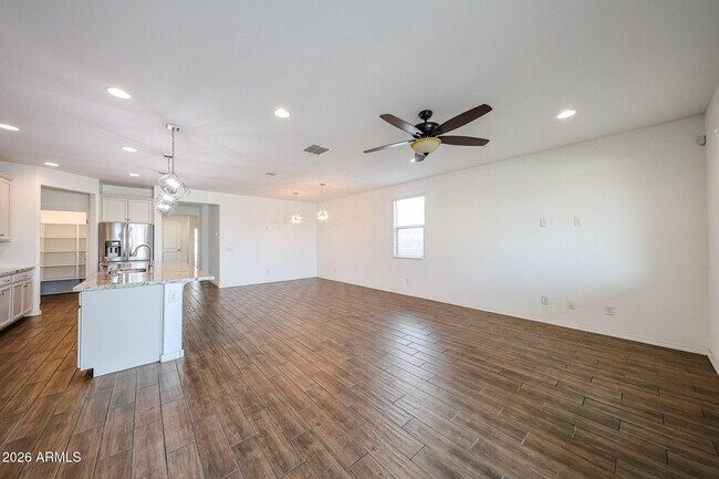 Building Photo - 2306 E Branham Ln