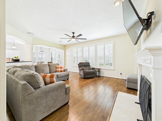 Building Photo - 4503 Avery Hollow Ct