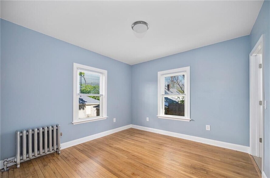 Building Photo - 97 11th St
