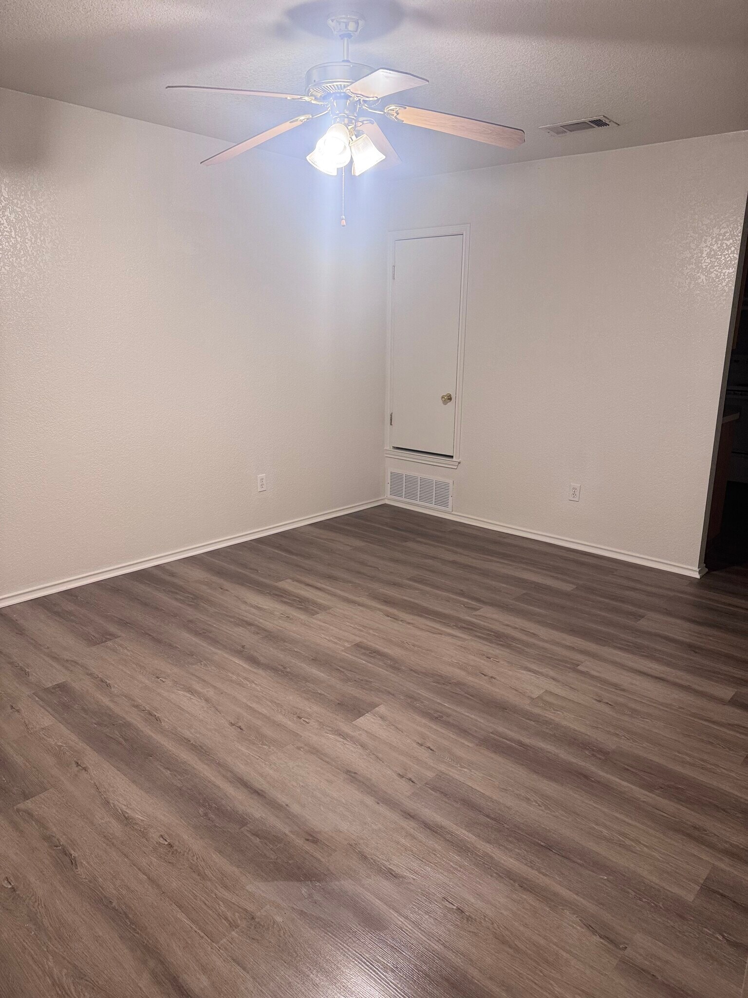 Building Photo - 1606 Aztec Trce