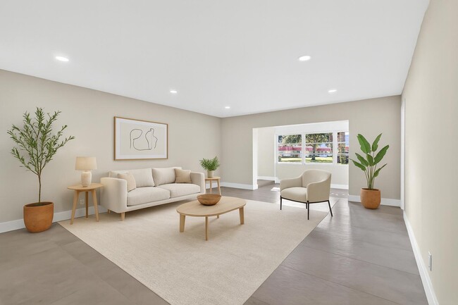 Building Photo - 846 Salem Ln