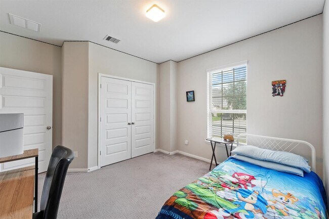 Building Photo - 15103 Dry Ridge Ct