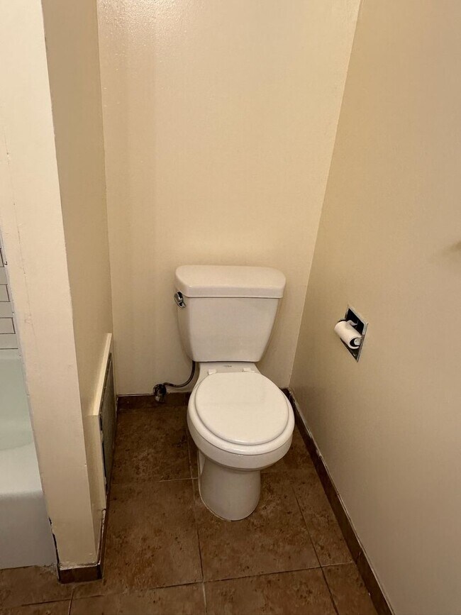 Building Photo - 2902 S University St