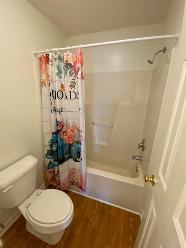 Building Photo - Charming 2 bed 2 bath home in Whitney Pines