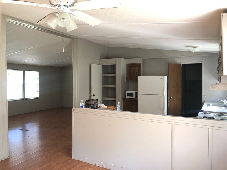 Building Photo - 4060 Spiker Ln