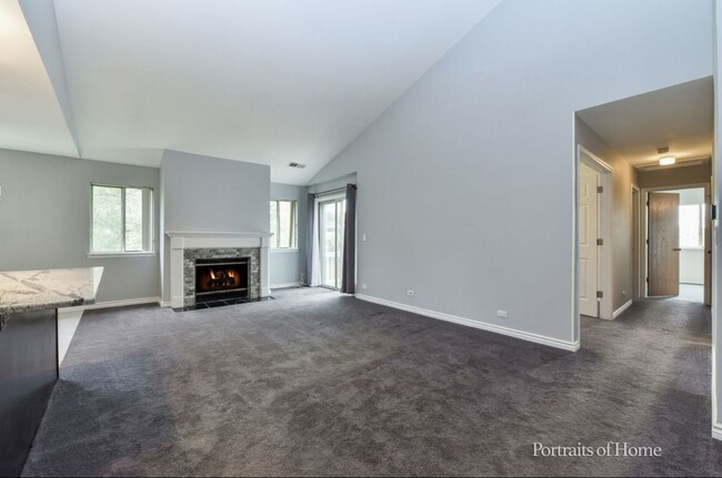 Building Photo - 1587 Stonehill Ct