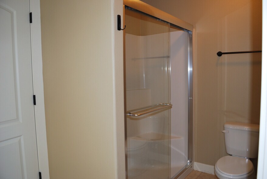 Building Photo - 9706 NE 75th Way