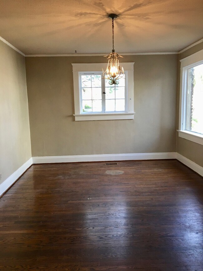 Building Photo - 3736 Whitland Ave
