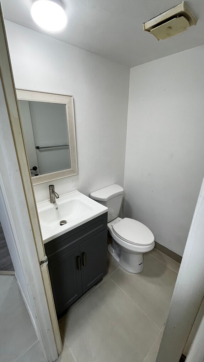 Building Photo - 7765 SW 86th St