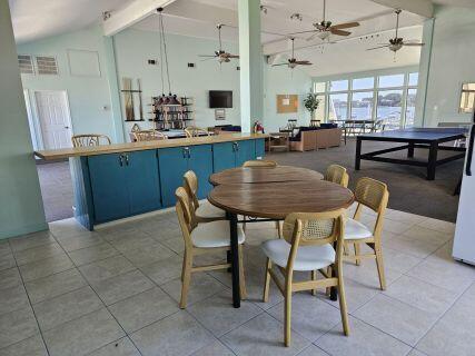 Building Photo - 308 Miracle Strip Pkwy SW