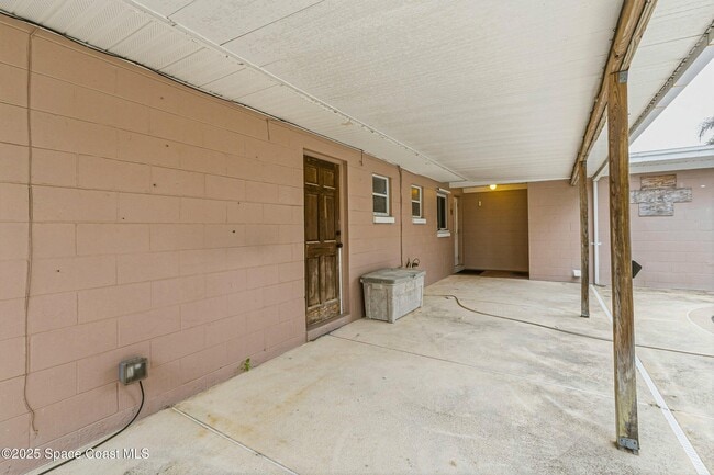 Building Photo - 141 E Exeter St