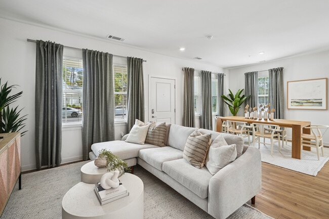 Building Photo - Hamlet Huntersville - Homes & Townhomes fo...