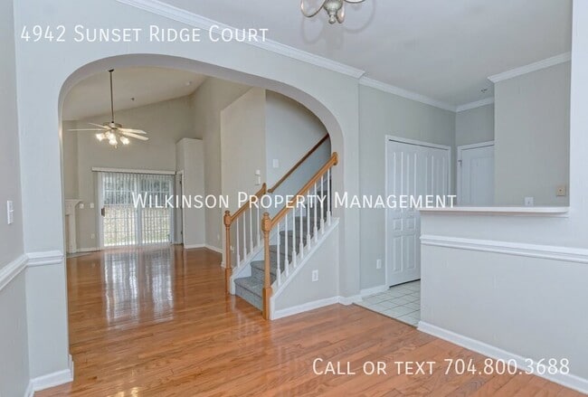 Building Photo - 4942 Sunset Ridge Ct