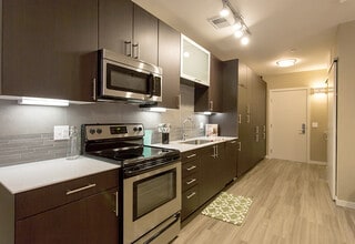 Building Photo - Logan, The