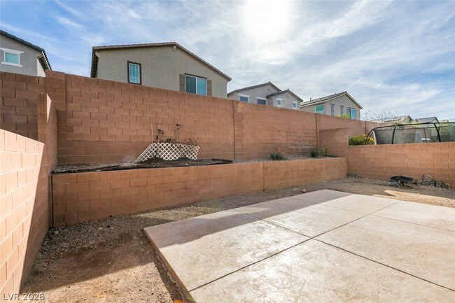 Building Photo - 1027 Huckburn Ave