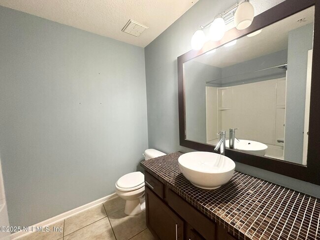Building Photo - 6916 Ortega Woods Dr