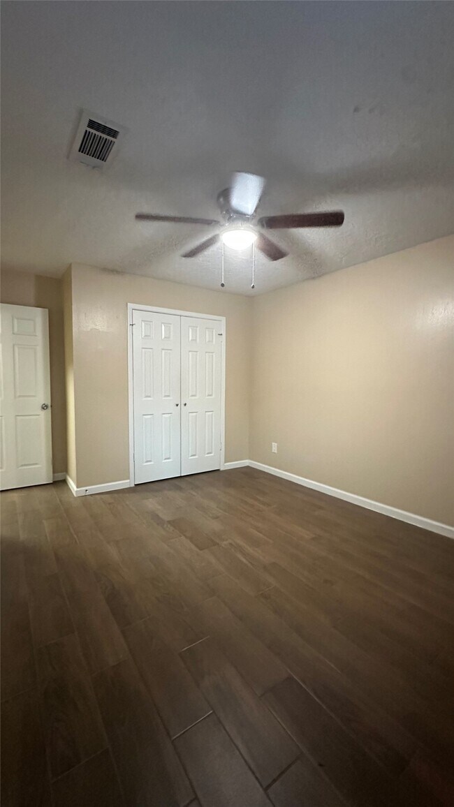 Building Photo - 11503 Briar Forest Dr