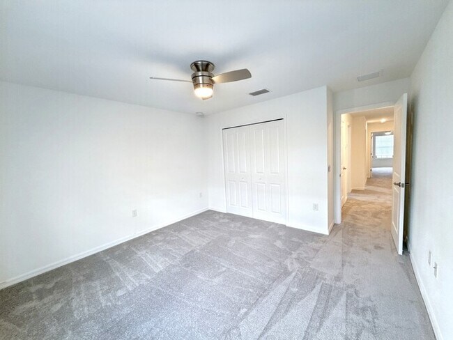 Building Photo - 11305 Shady Blossom Dr