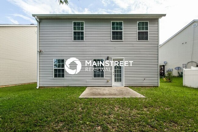 Building Photo - 4 Bedroom Pet-Friendly Home in Hampton, GA with Main Street Renewal