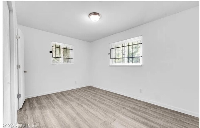 Building Photo - 9155 Sibbald Rd