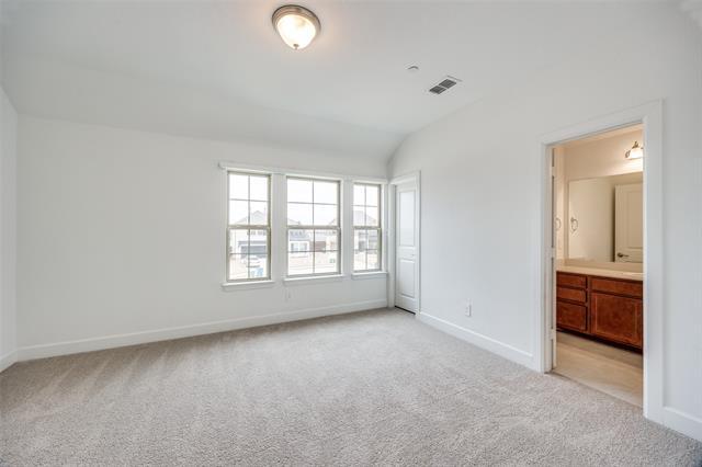 Building Photo - 2100 Creekbluff Ct