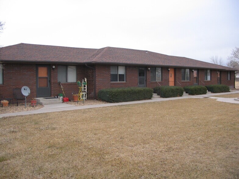 Primary Photo - 111 Division Blvd