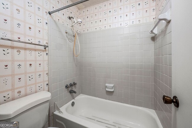Building Photo - 1306 McClelen Way
