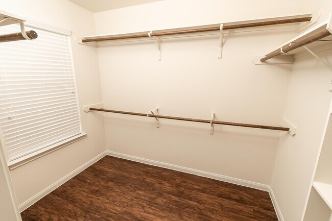 Building Photo - 12 Santa Barbara Dr