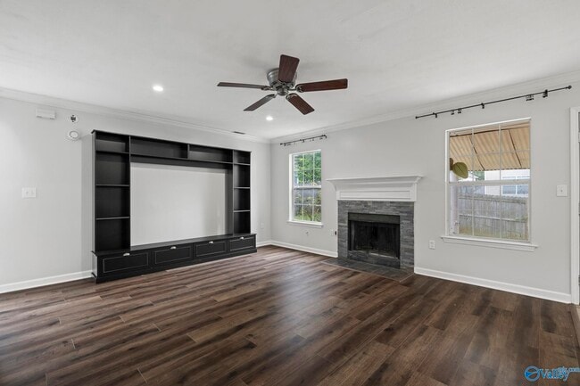 Building Photo - 152 Liberty Dr