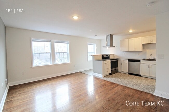 Primary Photo - 1901 Olathe Blvd