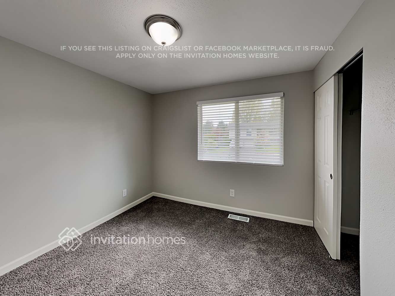 Building Photo - 2418 SW 306th Pl