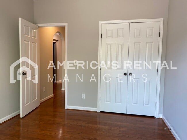 Building Photo - Townhome for Rent in Bessemer!  View with 48 Hours Notice!