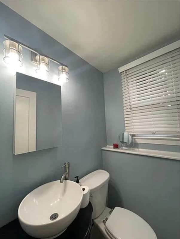 Building Photo - 515 Barrymore Dr