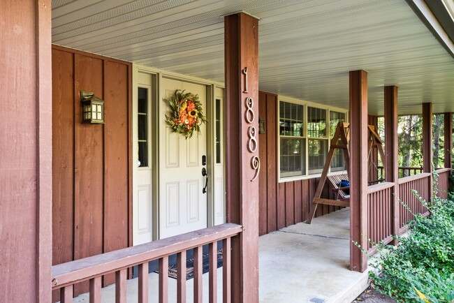 Building Photo - 1889 Paddock Pl