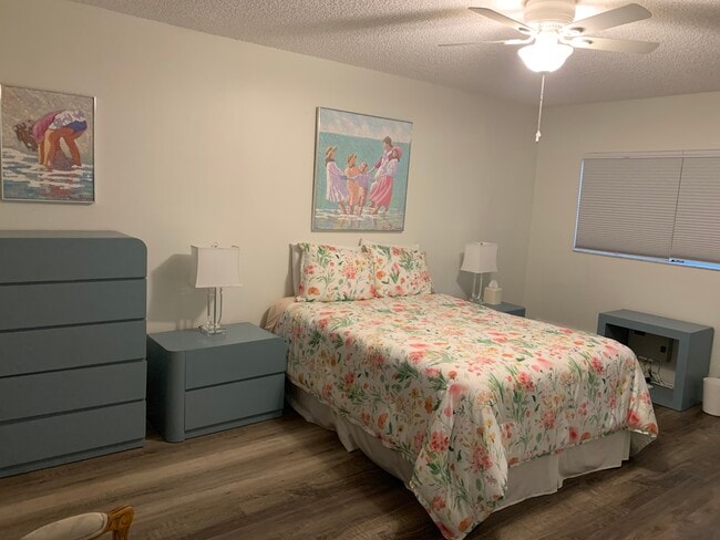 Building Photo - 2292 Costa Rican Dr