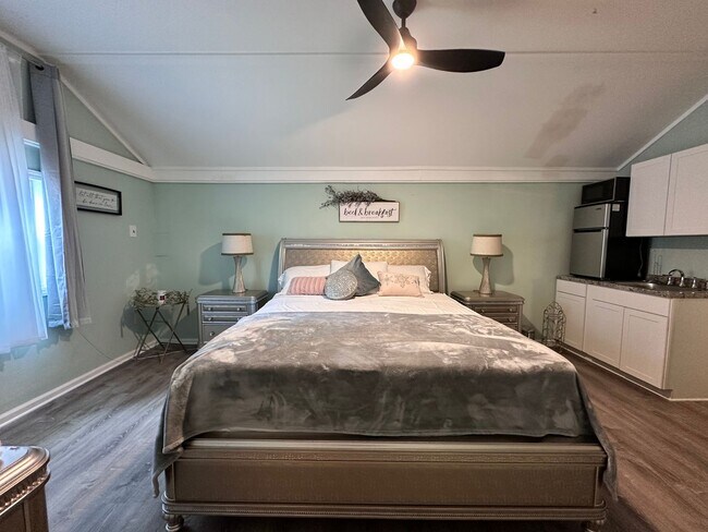 Building Photo - Exclusively Offered by Muse Realty, LLC