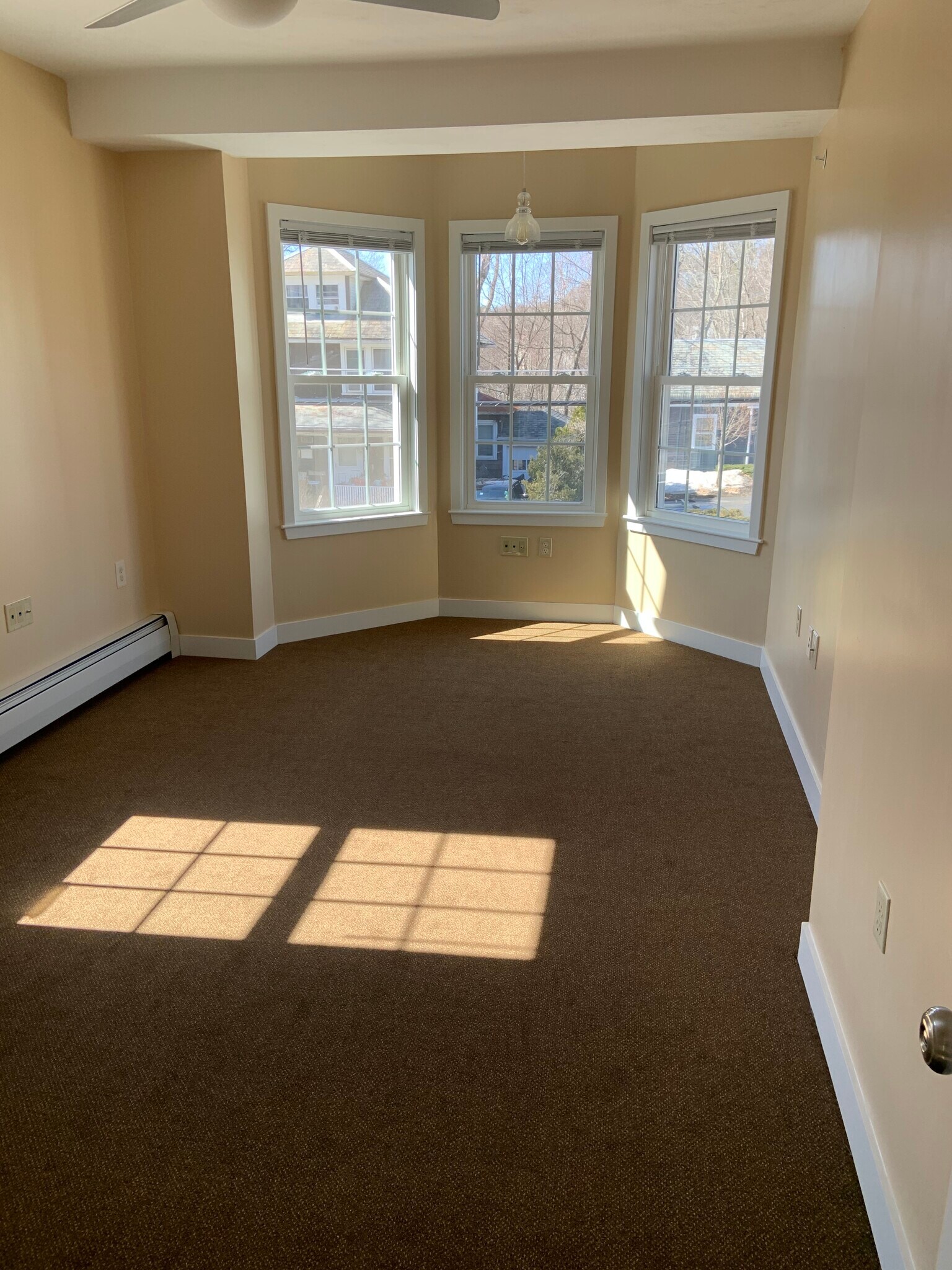 Building Photo - 110 Ashburnham St