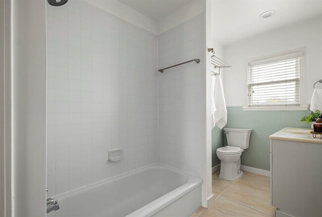 Building Photo - 5517 Avenue G